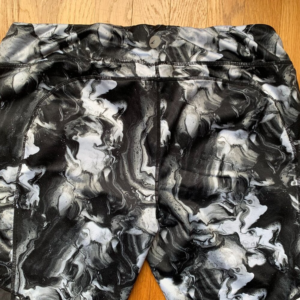 Avia Capris Black Tie Dye Leggings Womens XL - Picture 8 of 10